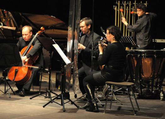 © 2010 by Marco Ehrhardt ensemble reflexion K ("Chiffren" Festival 2010)